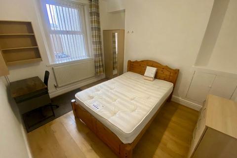 3 bedroom house to rent, Argyle Street, (3 BED ADVERT) , Sandfields, ,