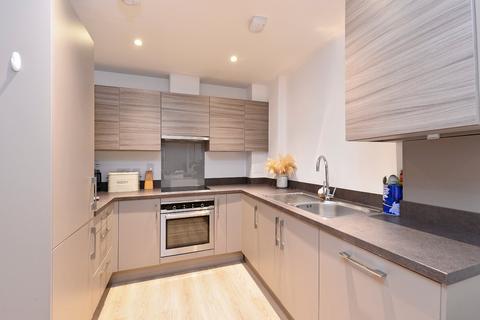 39, Edison House Flambard Way, Godalming, GU7 1FF