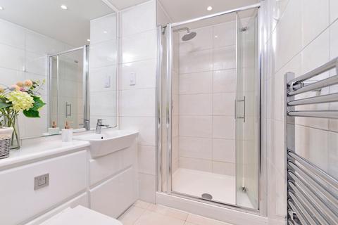 39, Edison House Flambard Way, Godalming, GU7 1FF