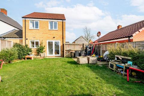 3 bedroom link detached house for sale, Tailor Place, Hethersett