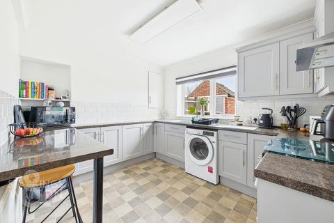 3 bedroom semi-detached house for sale, Grange Close, Hoveton, Norwich