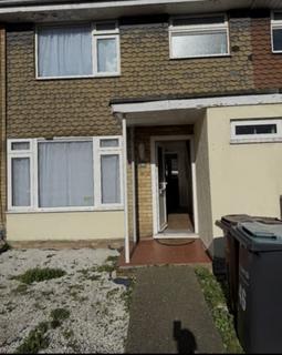 4 bedroom end of terrace house to rent, Havengore Avenue, Gravesend, Kent, DA12