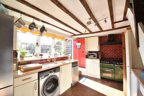 3 bedroom cottage for sale, Eyhorne Street, Hollingbourne, Kent, ME17