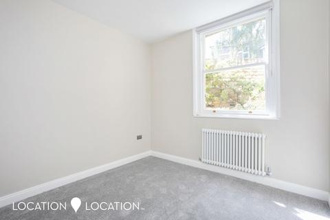 1 bedroom ground floor flat to rent, Brooke Road, London, N16