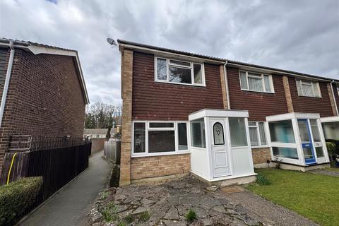 2 bedroom end of terrace house for sale, Clareville Road, Crofton