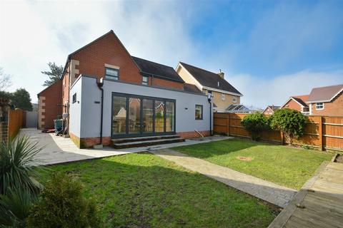 4 bedroom detached house for sale, BULLEN VILLAGE, RYDE