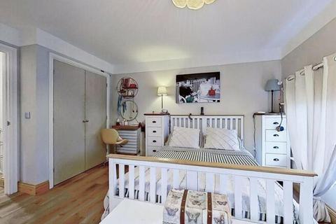 8 Regents Way, Sutton Coldfield, B75 7NW