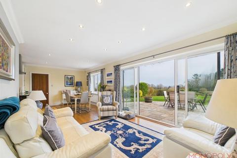 Ashridge Pistyll Hill, Marford, Wrexham, LL12 8LE