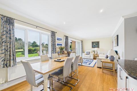 Ashridge Pistyll Hill, Marford, Wrexham, LL12 8LE