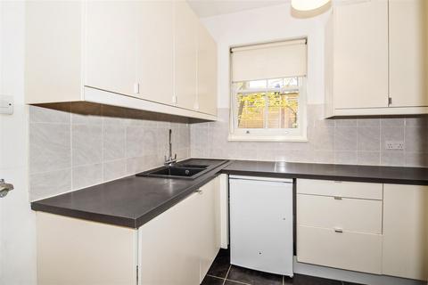 2 bedroom apartment to rent, Strype Street, London E1