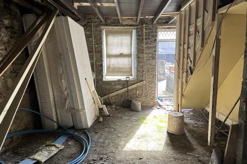 10 Gough Road, Ystalyfera, Swansea, SA9 2NB