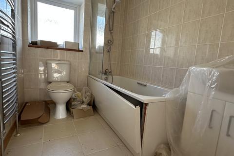 10 Gough Road, Ystalyfera, Swansea, SA9 2NB