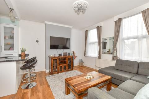 Flat 3, 16 Ayton Road, Ramsgate, CT11 9QJ
