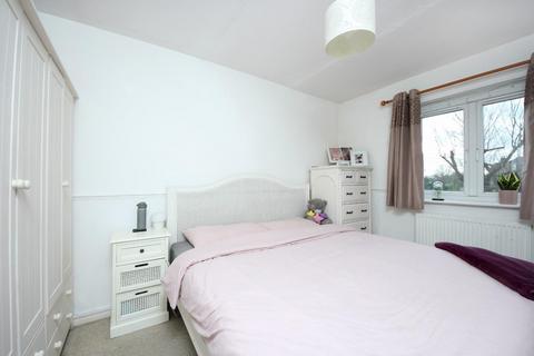 1 bedroom apartment for sale, St Pauls Close, W5