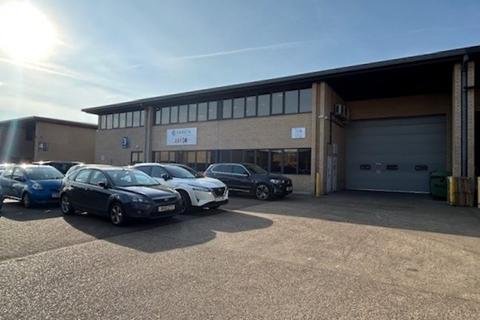 Warehouse to rent, Unit 3, Horton Industrial Park, Horton Road, West Drayton, UB7 8JD