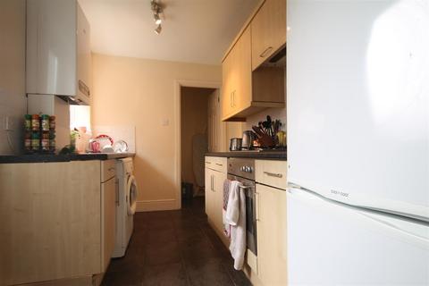 2 bedroom apartment to rent, Helmsley Road, Sandyford