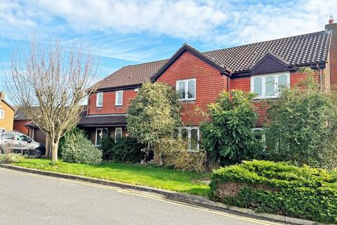 5 bedroom detached house for sale, Morgan Close, Stevenage