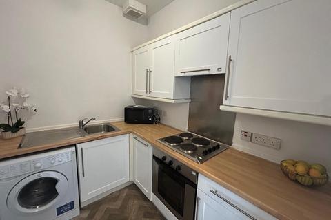 3 bedroom flat to rent, Arklay Street, Strathmartine DD3