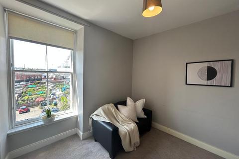 3 bedroom flat to rent, Arklay Street, Strathmartine DD3