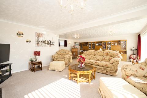 40 High Street, Manston, Ramsgate, CT12 5BQ