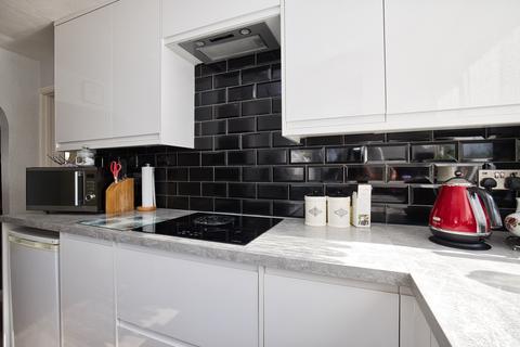 40 High Street, Manston, Ramsgate, CT12 5BQ