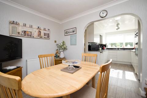 40 High Street, Manston, Ramsgate, CT12 5BQ