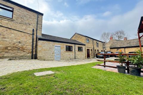 2 bedroom terraced house to rent, Wakefield Road, Leeds LS26