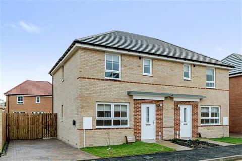 3 bedroom semi-detached house to rent, Throckley NE15