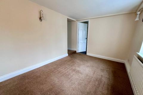 2 bedroom terraced house to rent, North Side, Hutton Rudby, Yarm