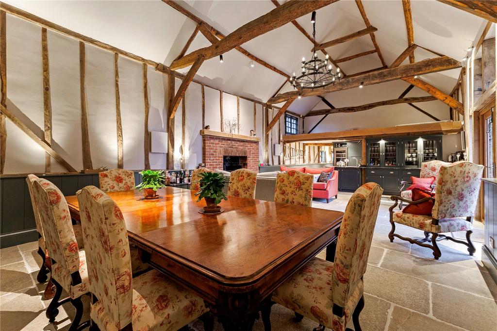 Barn Dining