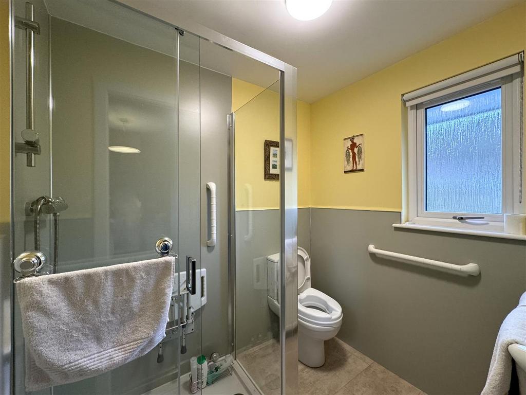 Ensuite.jpg