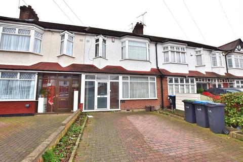 3 bedroom terraced house for sale, Dorchester Avenue, London, Greater London. N13