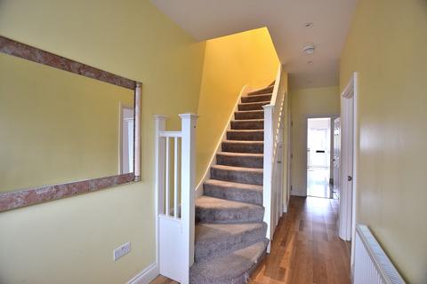 3 bedroom terraced house for sale, Dorchester Avenue, Palmers Green, London. N13