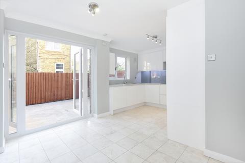 3 bedroom house to rent, Burnthwaite Road Fulham SW6