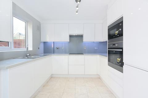 3 bedroom house to rent, Burnthwaite Road Fulham SW6