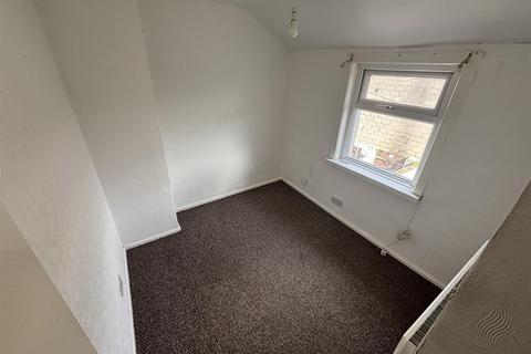 2 bedroom terraced house to rent, Mount Street, Fleetwood