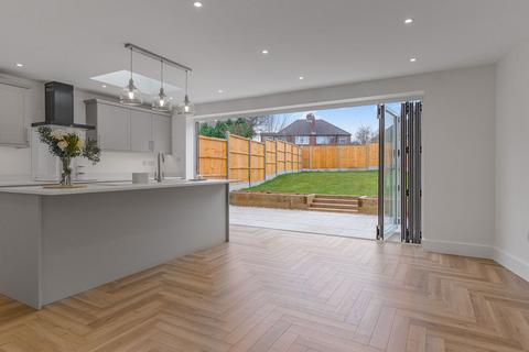 26 Arlescote Road, Solihull, B92 9HX