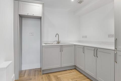 26 Arlescote Road, Solihull, B92 9HX
