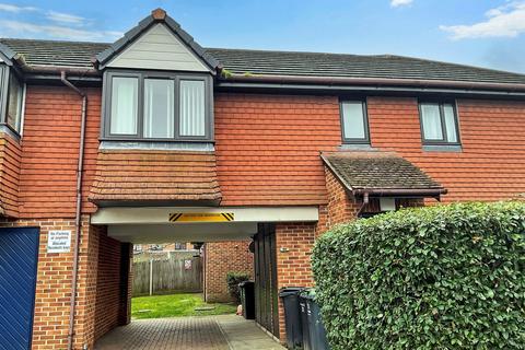 Studio for sale, Haig Gardens, Gravesend, Kent