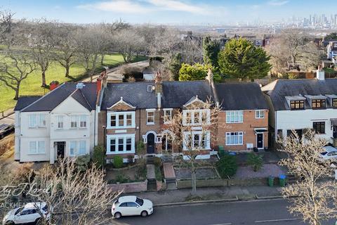 2 bedroom maisonette for sale, Eaglesfield Road, London