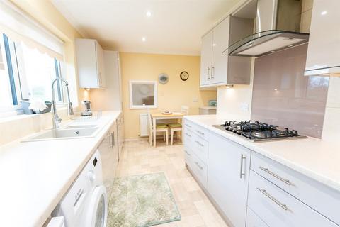 7 Cedar Close, Chard, TA20 1DB