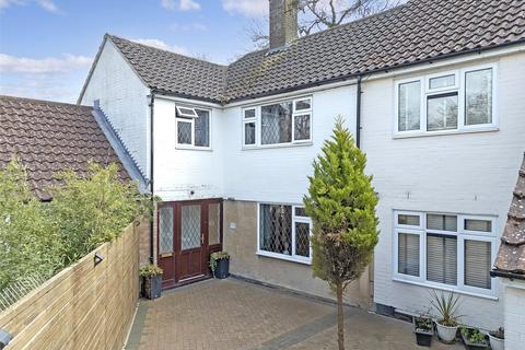 3 bedroom end of terrace house for sale, Monoux Close, Billericay, Essex, CM11