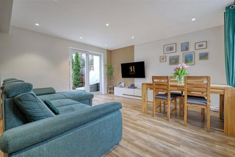 3 bedroom end of terrace house for sale, Monoux Close, Billericay, Essex, CM11