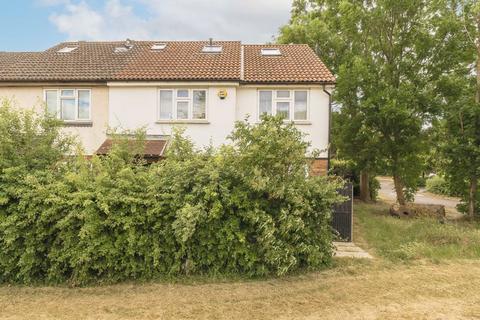 24 Peal Gardens, London, W13 0BA