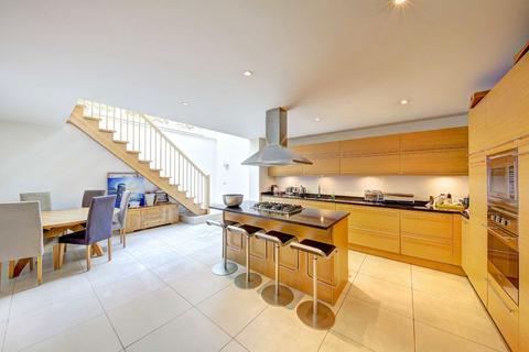 5 bedroom house to rent, Cottenham Park Road, West Wimbledon