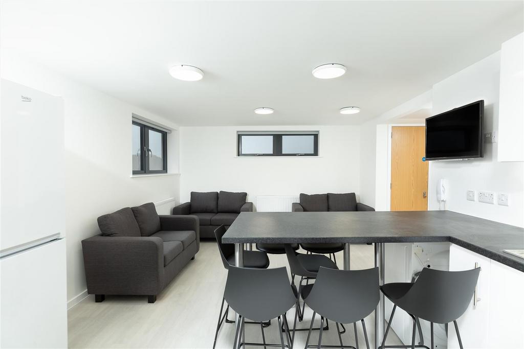 HR-478 Wellsway Bath BA22 UB-10.jpg