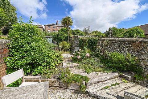 4 bedroom detached house for sale, Tarrant Street, Arundel