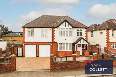 6 bedroom detached house for sale, Mckenzie Road, Broxbourne