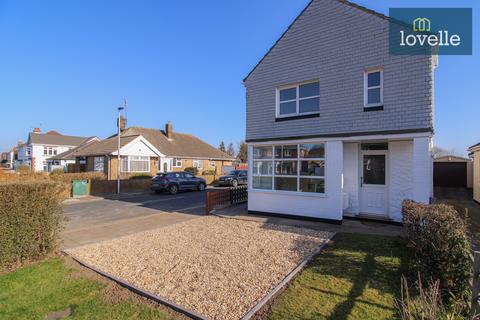 3 bedroom detached house for sale, Carr Lane , Grimsby DN32