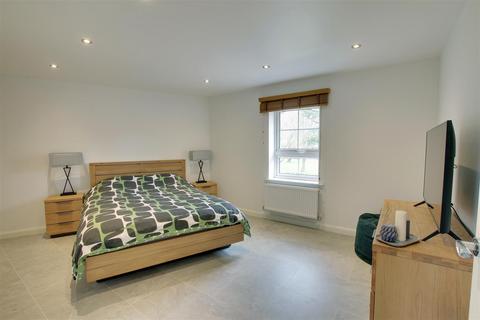 2 bedroom coach house for sale, Wilson Way, St. Ives